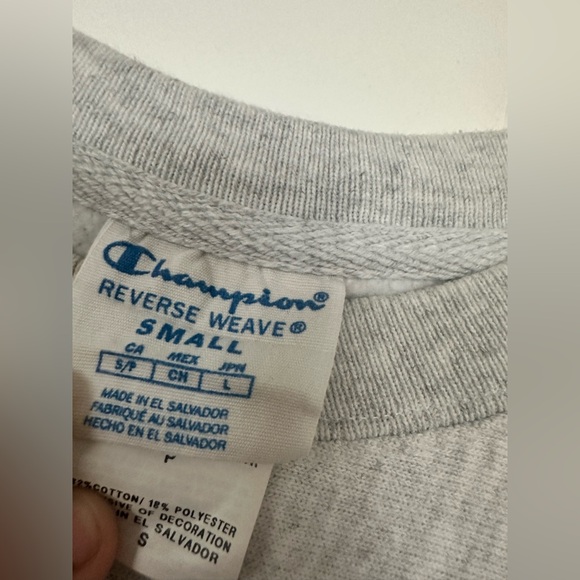 Champion Crewneck Disney Mickey Mouse sweatshirt Disney World Disneyland - Picture 4 of 5